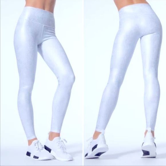 ALO Yoga | NWT Metallic White Yoga Pant Sz Small - Picture 1 of 7